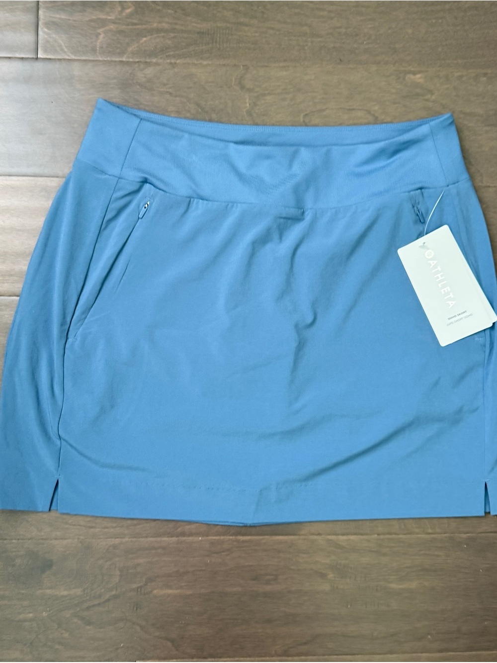 NWT Athleta SoHo  Blue Active Skort zippered Pockets Size 10